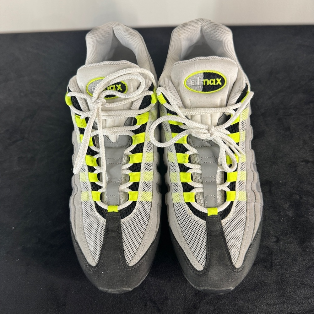 Nike Air Max 95 Neon Sneakers